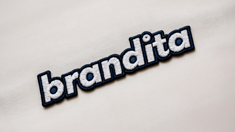 Brandita- patchuri brodate